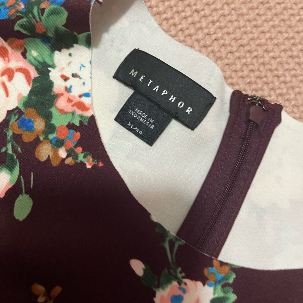 Peplum flower top